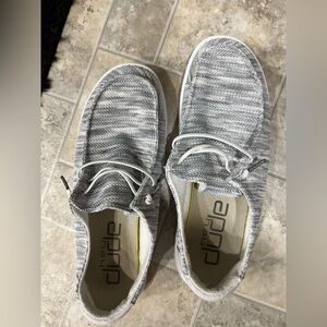Women’s HEY DUDE Sz 10 Wendy Sox  glacier grey